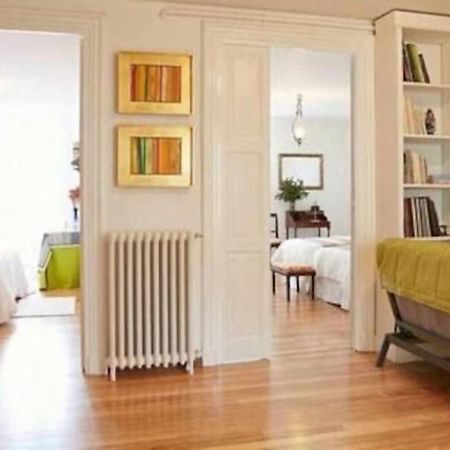 サンティアゴ・デ・コンポステーラEspectacular Piso En Casa Sxviii Frente A Salomeアパートメント エクステリア 写真
